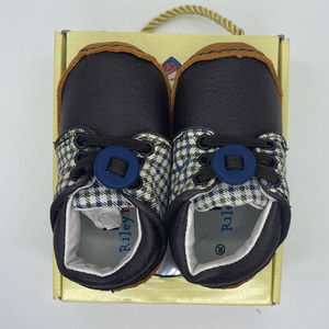NIB Riley Roos  Rave Sneakers 6-12 months